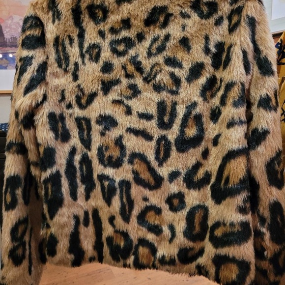 Leopard Print Faux Fur Coat - Picture 2 of 6